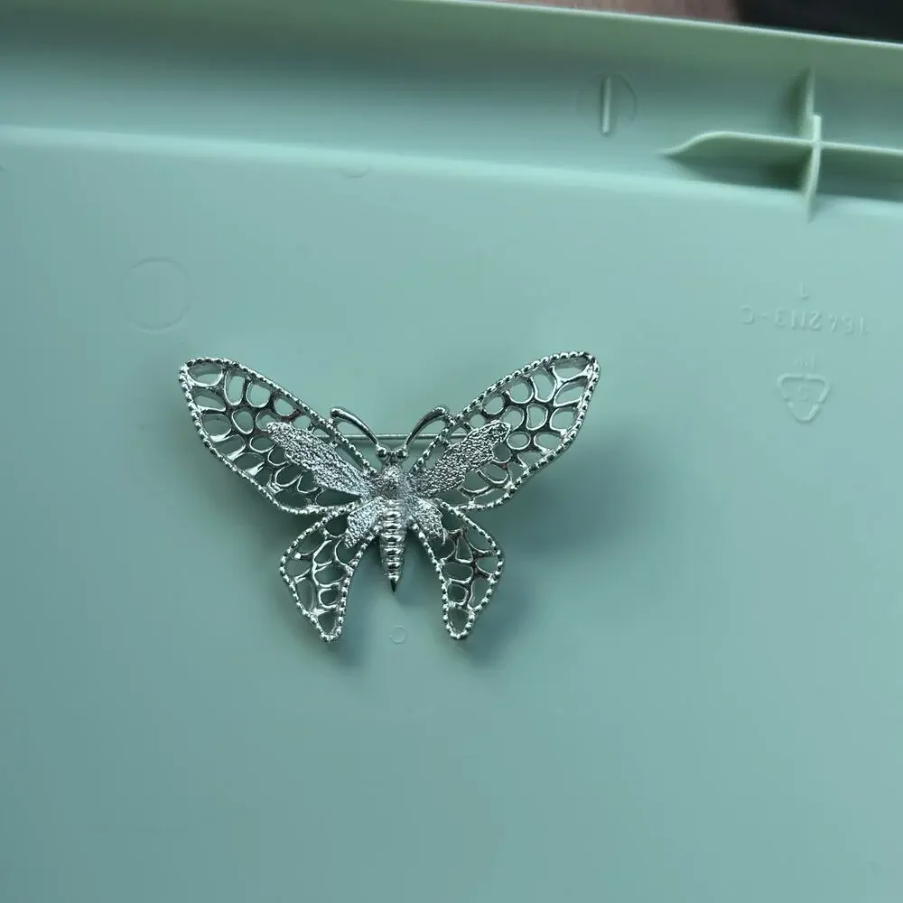 Vintage Signed Sarah Coventry Silver Tone Butterfly Brooch